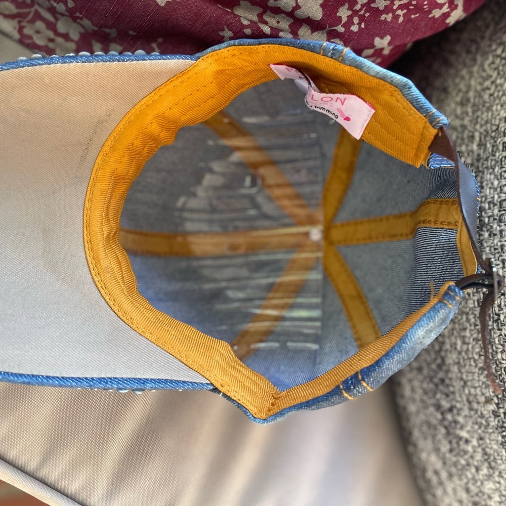 NWOT Denim Rhinestone Trucker Hat - Picture 4 of 4